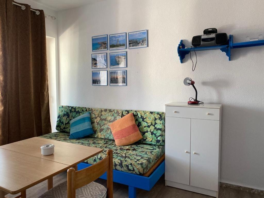 Gecko Blue, Es Pujols Et - 75 Pl Apartment Luaran gambar
